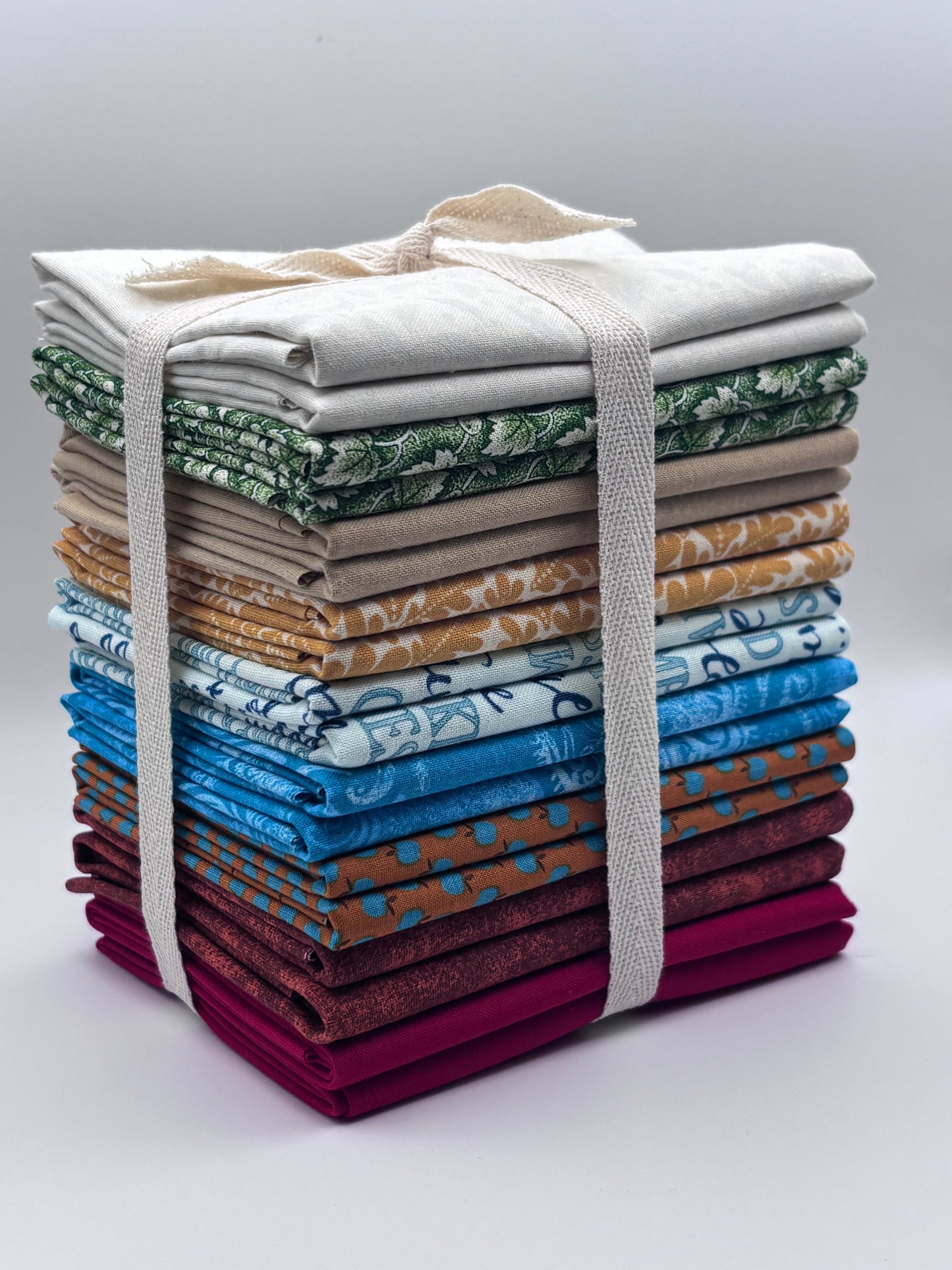 Harvest Truck Panel & 18 Fat Quarter Bundle