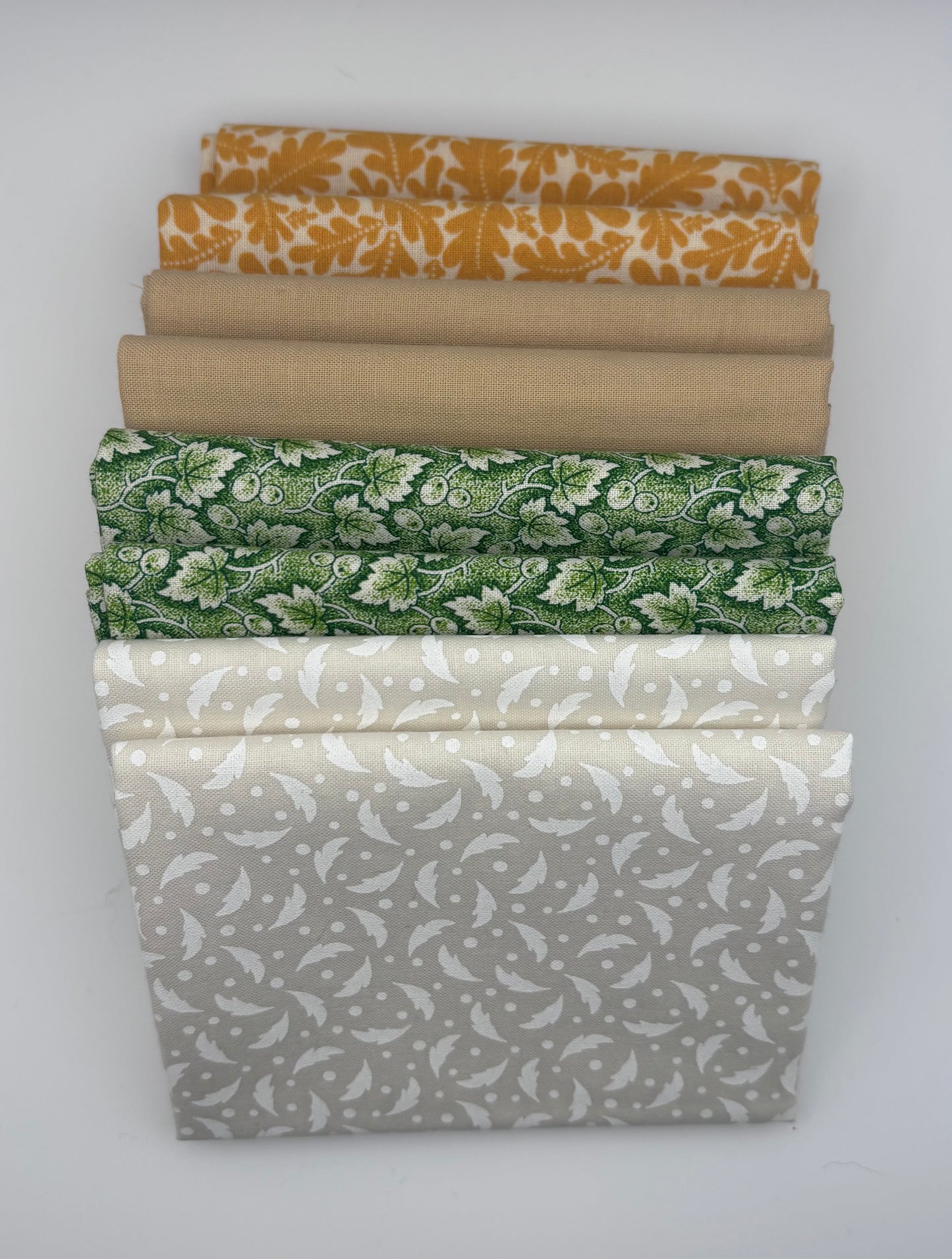 Harvest Truck Panel & 18 Fat Quarter Bundle