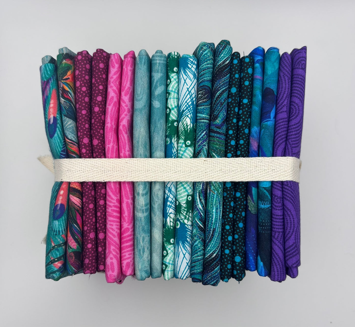 Peacock Flourish Panel and 18 Piece Fat Quarter Bundle